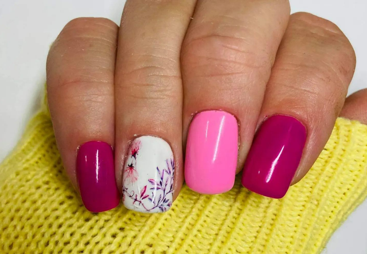 manicura rosa nailart - tendencias uñas 2023